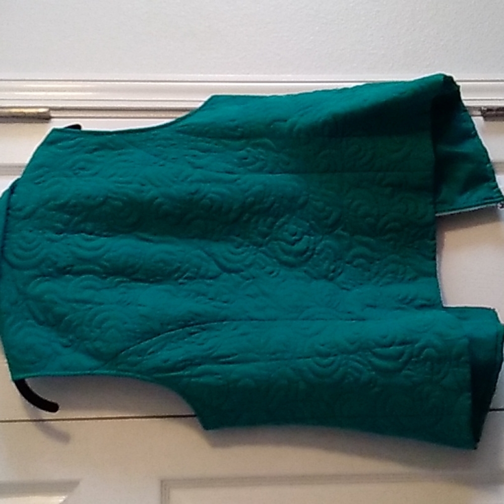 Vest - Picture 3 of 3